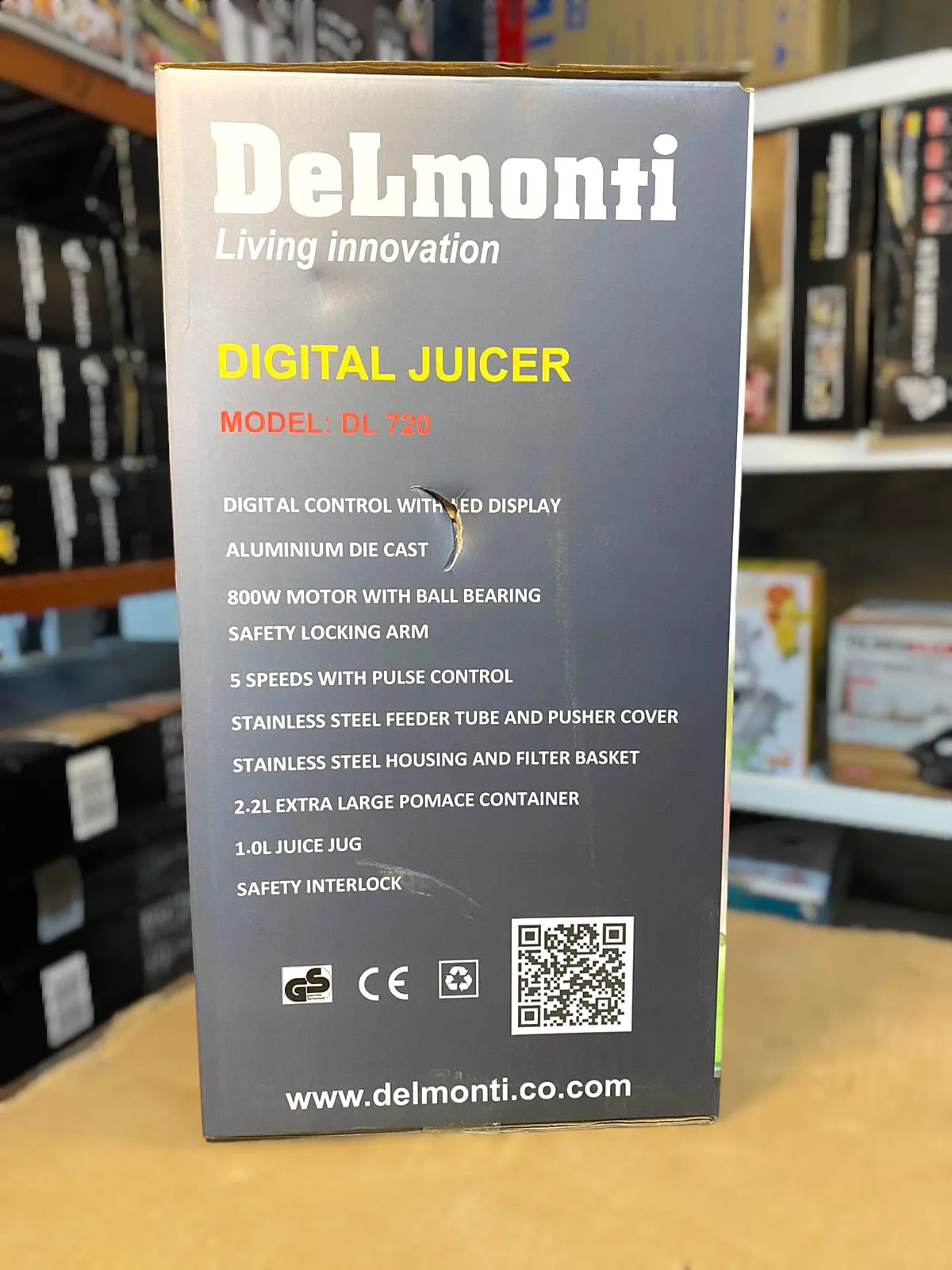 DELMONTI Digital Juicer