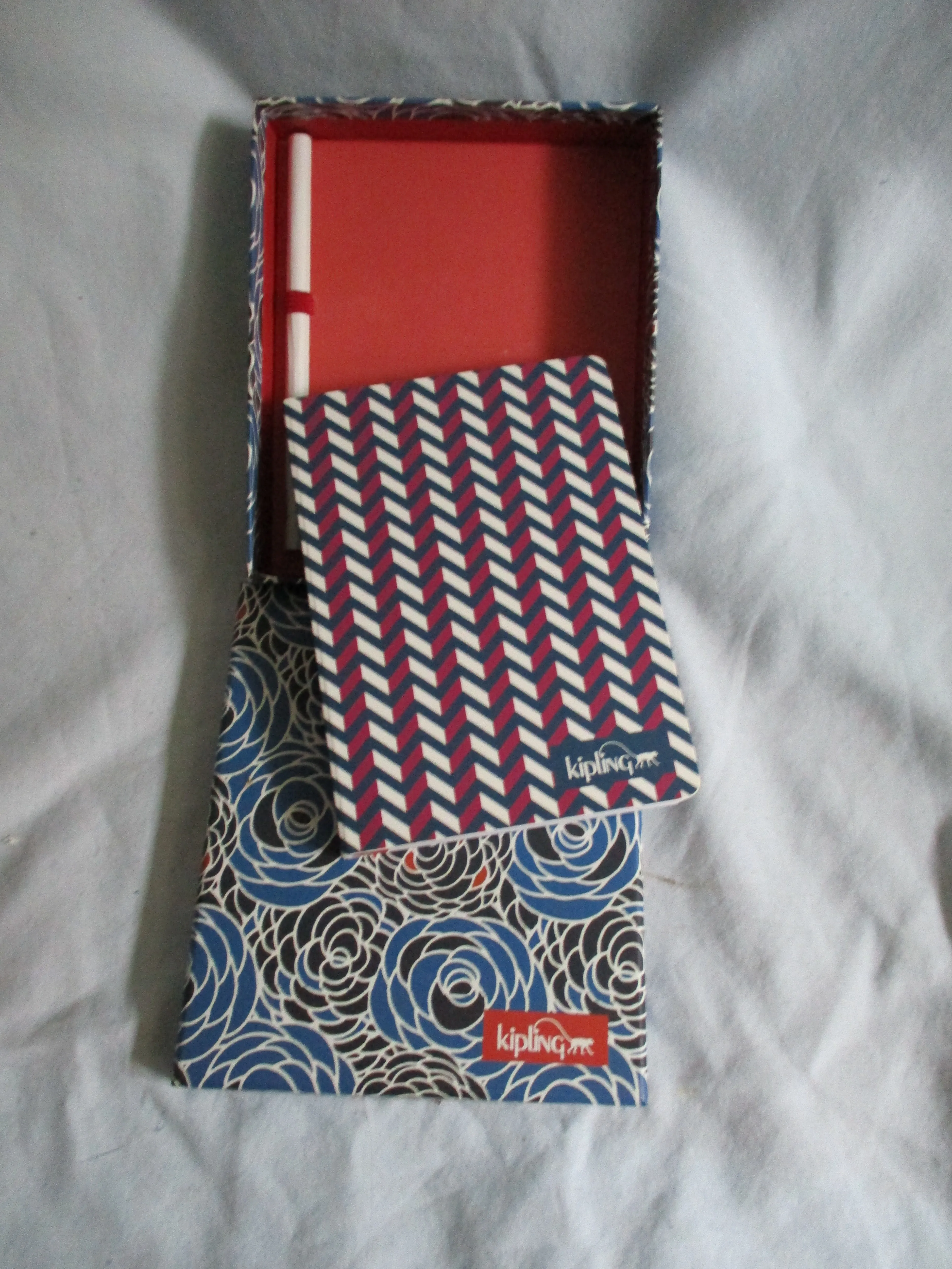 NEW KIPLING MINI NOTEBOOK JOURNAL DIARY AND PENCIL RED WHITE BLUE CHEVRON