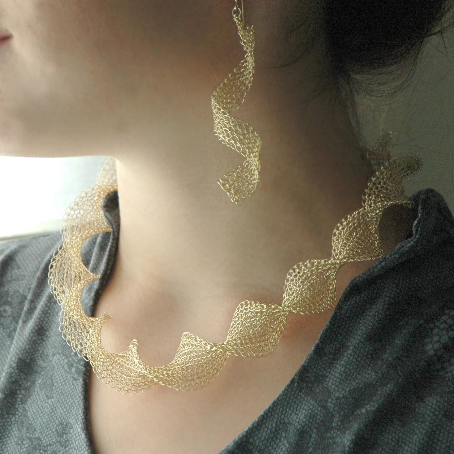 Wire Crochet pattern of INFINITY necklace , wire crochet VIDEO tutorial , jewelry making instructions